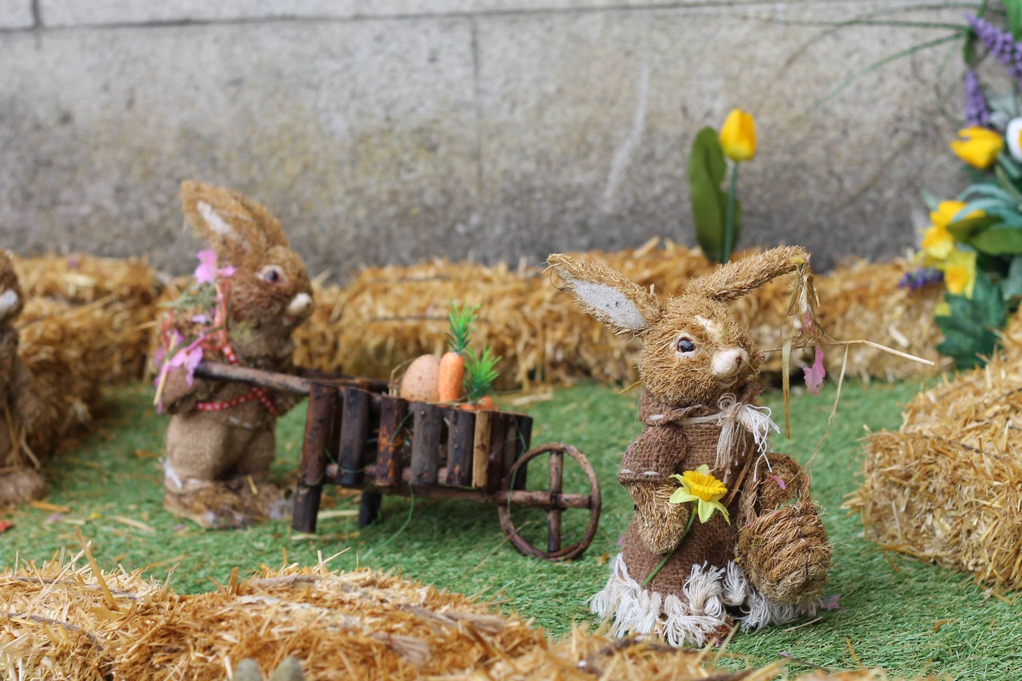 Easter bunnies made of straw